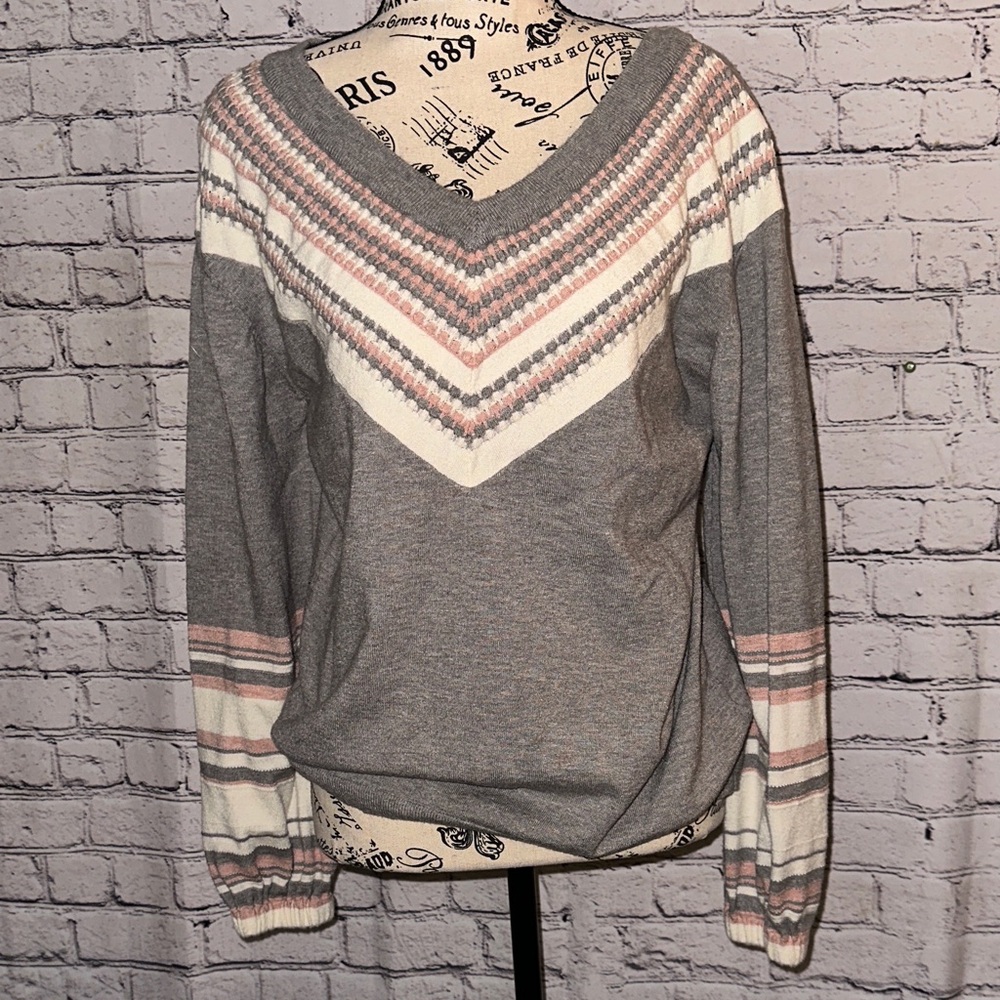 Promesa Gray and Pink Chevron Sweater